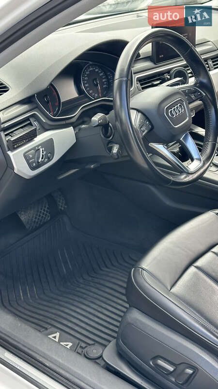 Седан Audi A4 2016 в Одесі