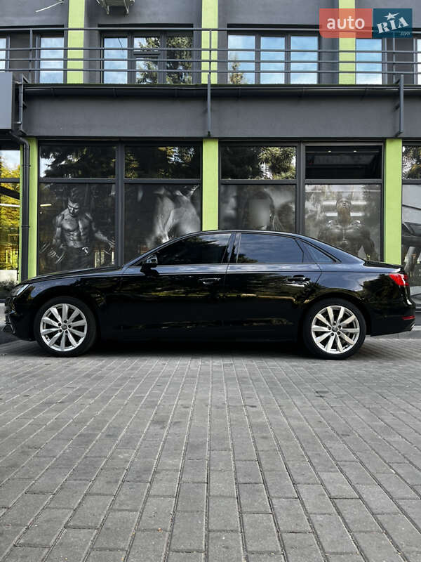 Седан Audi A4 2016 в Черкассах