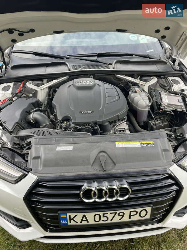 Седан Audi A4 2019 в Киеве