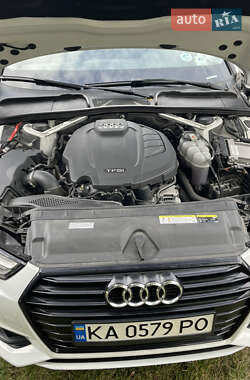 Седан Audi A4 2019 в 
