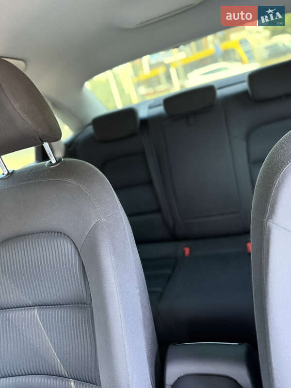 Седан Audi A4 2010 в Одессе