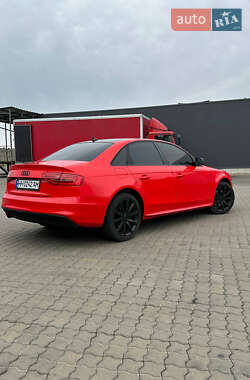 Седан Audi A4 2013 в 