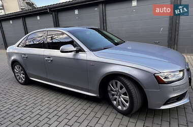 Седан Audi A4 2015 в 