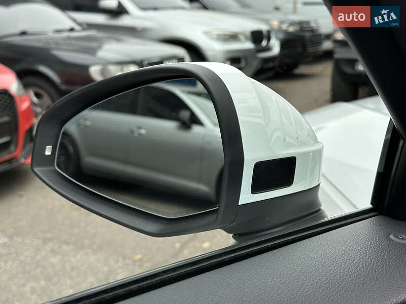 Седан Audi A4 2019 в Одессе