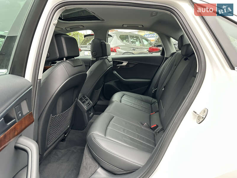 Седан Audi A4 2019 в Одессе