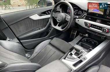 Седан Audi A4 2019 в 