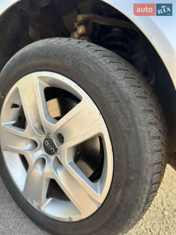 Універсал Audi A4 2004 в Носівці фото 28 Універсал Audi A4 2004 в Носівці