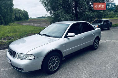 Седан Audi A4 2000 в Чернігові