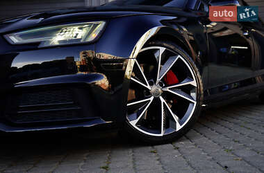 Седан Audi A4 2018 в Львове