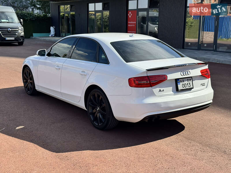 Седан Audi A4 2013 в Глевасі