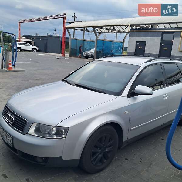 Универсал Audi A4 2002 в Киеве