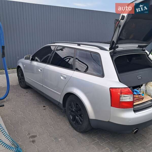 Универсал Audi A4 2002 в Киеве