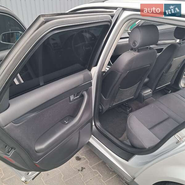 Универсал Audi A4 2002 в Киеве