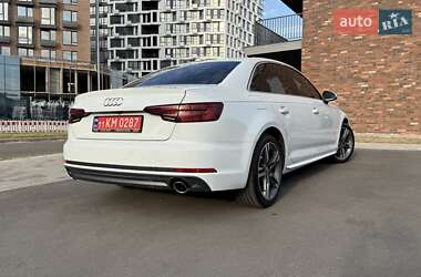 Седан Audi A4 2018 в 