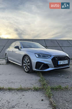 Седан Audi A4 2021 в 