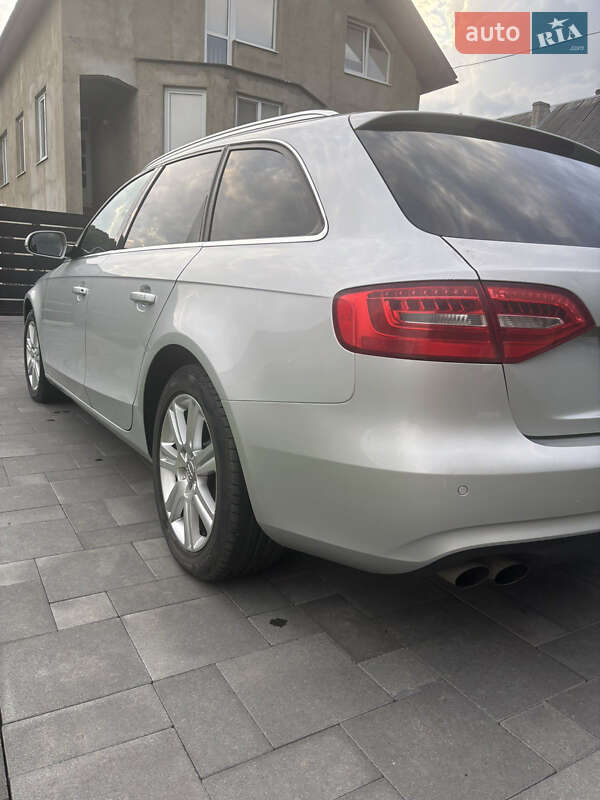 Универсал Audi A4 2012 в Иршаве