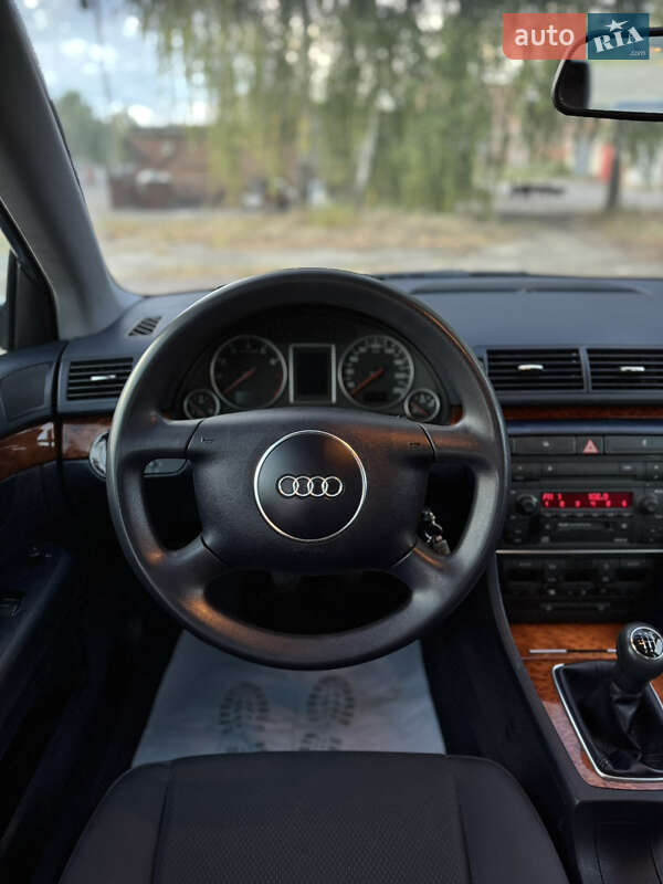 Седан Audi A4 2003 в Чернигове