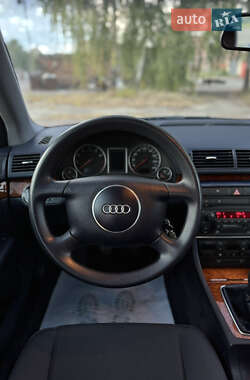Седан Audi A4 2003 в 