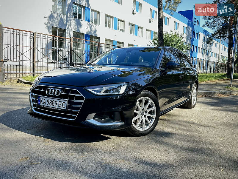 Универсал Audi A4 2021 в Киеве
