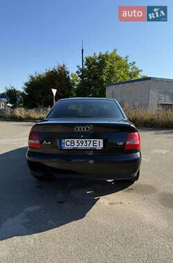 Седан Audi A4 2000 в 