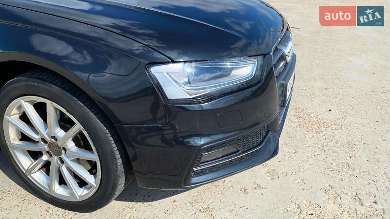 Седан Audi A4 2013 в Киеве