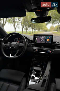 Седан Audi A4 2020 в 