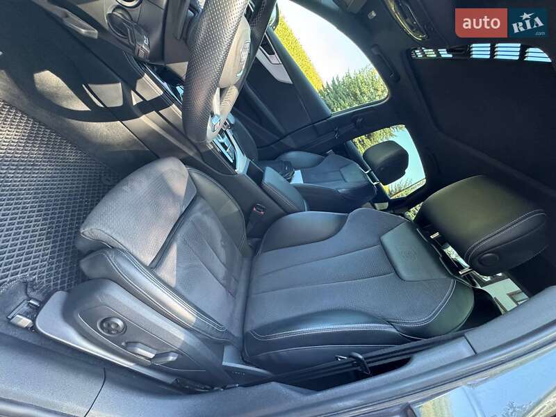 Седан Audi A4 2022 в Виннице