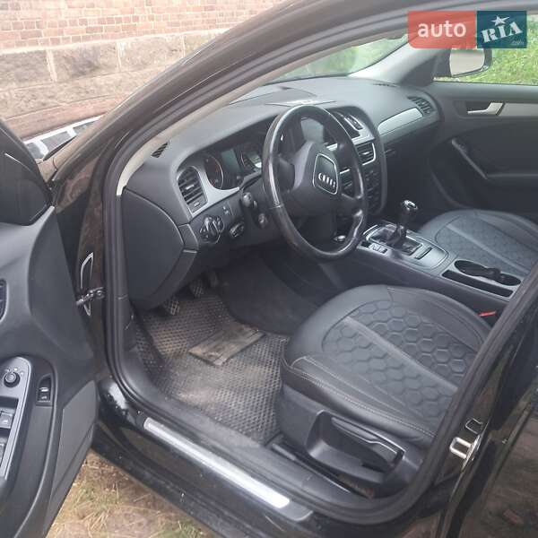 Седан Audi A4 2008 в Коростене