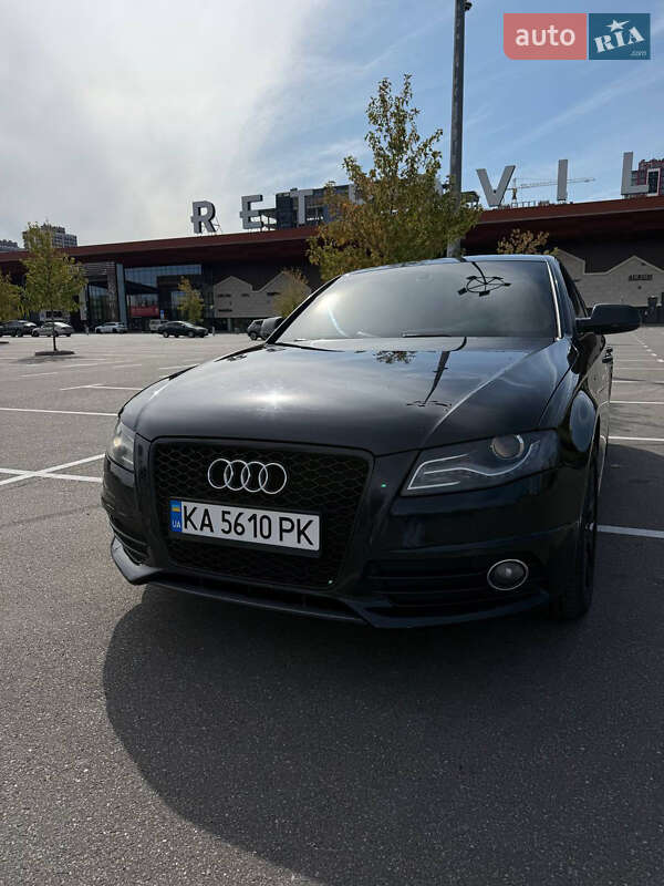 Седан Audi A4 2011 в Киеве
