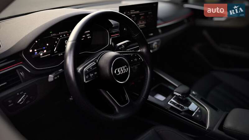 Седан Audi A4 2020 в Киеве