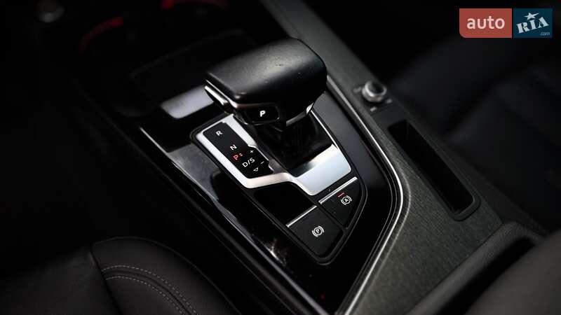 Седан Audi A4 2020 в Киеве