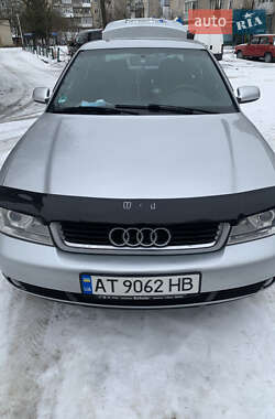 Седан Audi A4 2000 в Івано-Франківську
