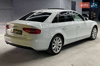 Седан Audi A4 2012 в 