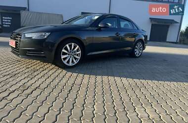 Седан Audi A4 2017 в 