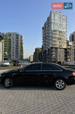 Седан Audi A4 2010 в 