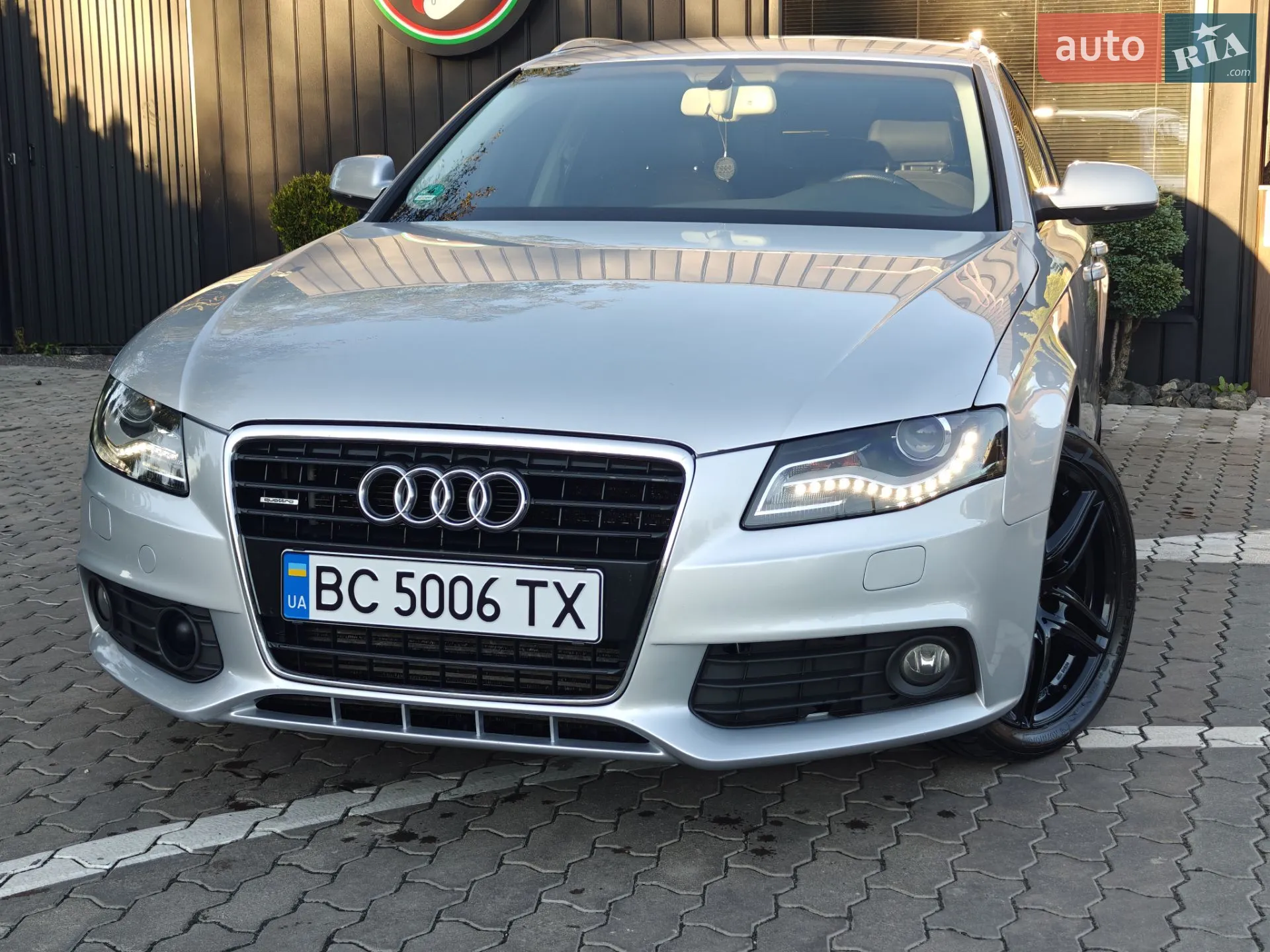 2011 Audi A4 - мініатюра 3