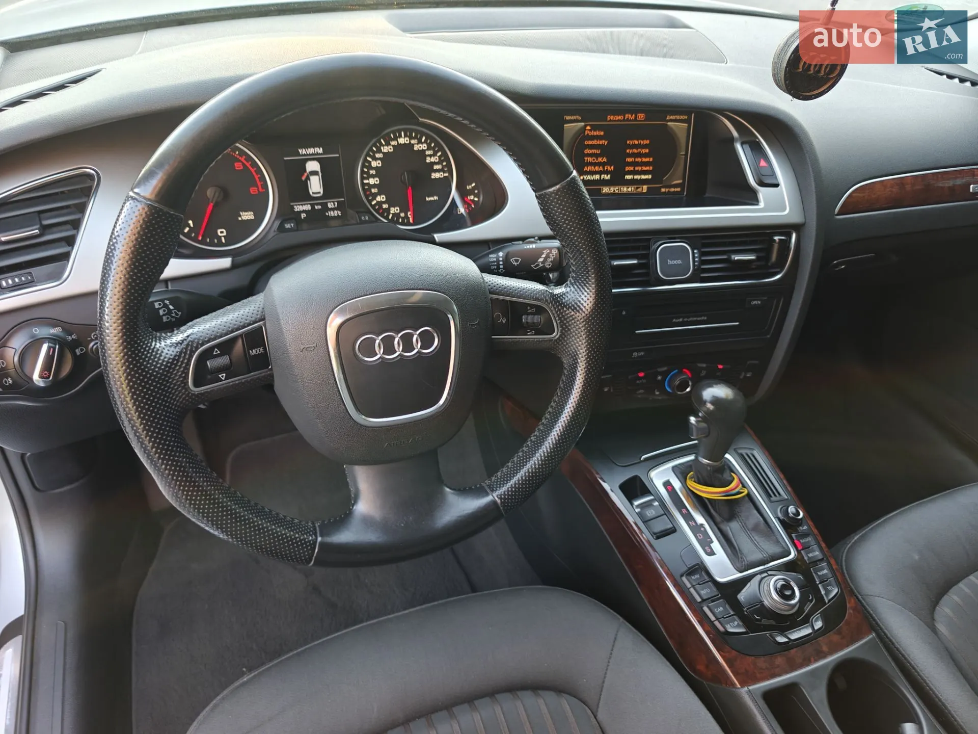 2011 Audi A4 - мініатюра 18