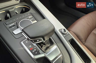 Седан Audi A4 2016 в 