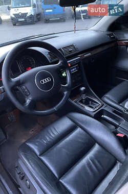 Седан Audi A4 2001 в 