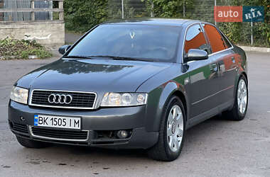 Седан Audi A4 2001 в Ровно