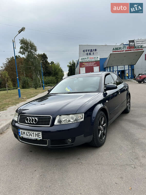 Седан Audi A4 2003 в 