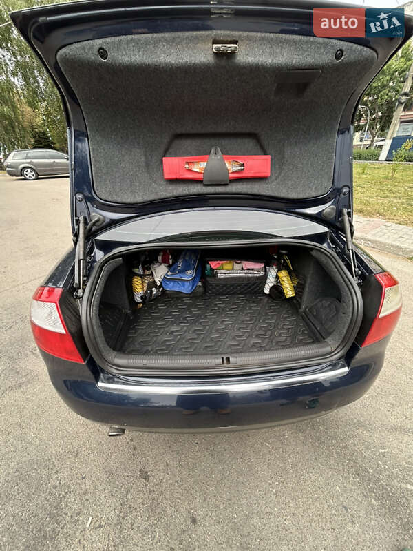 Седан Audi A4 2003 в Житомире