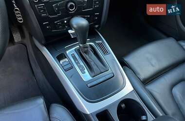 Седан Audi A4 2010 в 