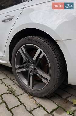 Седан Audi A4 2016 в 