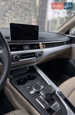 Седан Audi A4 2016 в 