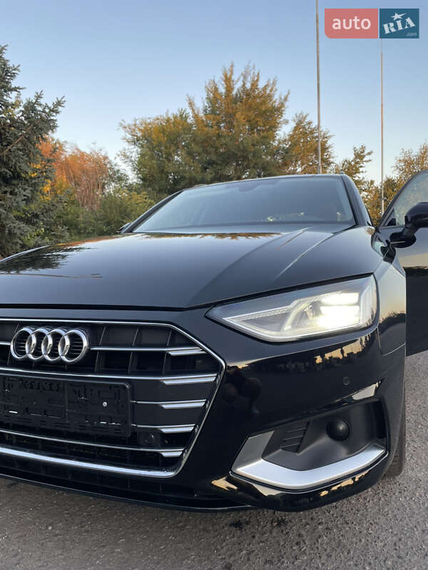 Универсал Audi A4 2022 в Павлограде