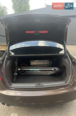 Седан Audi A4 2013 в 