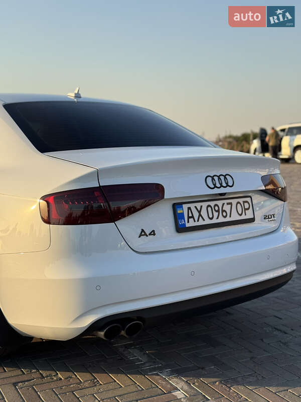 Седан Audi A4 2012 в Харкові
