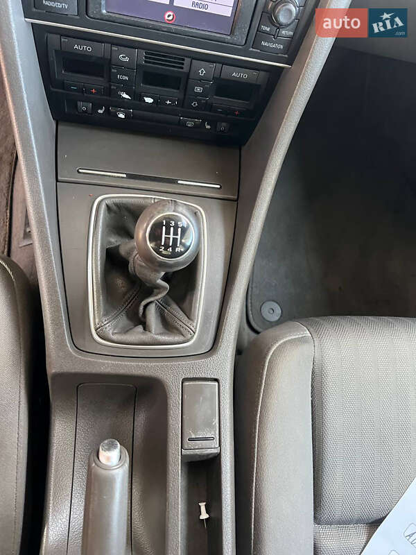 Седан Audi A4 2002 в Запорожье