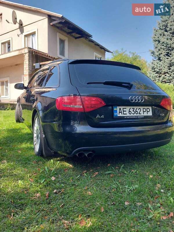 Audi A4 2011